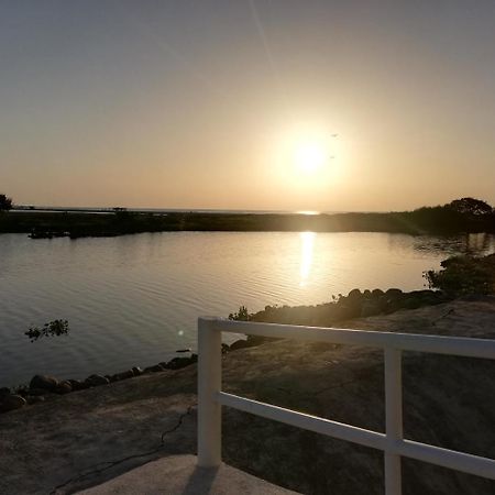 Hotel El Faro Playa Chachalacas Bagian luar foto
